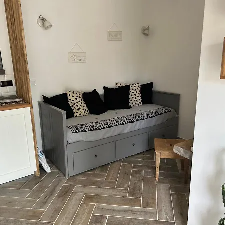 Dans - Jardin Privatif . Apartmán *