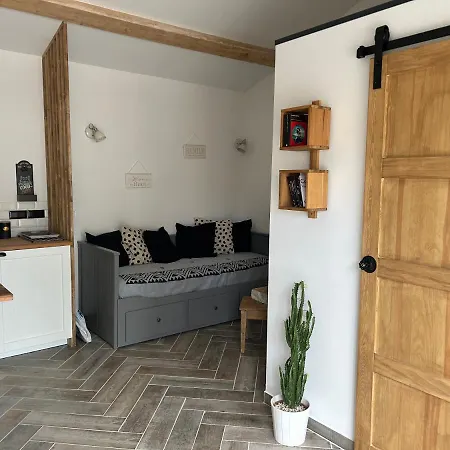 Dans - Jardin Privatif . * La Seyne-sur-Mer