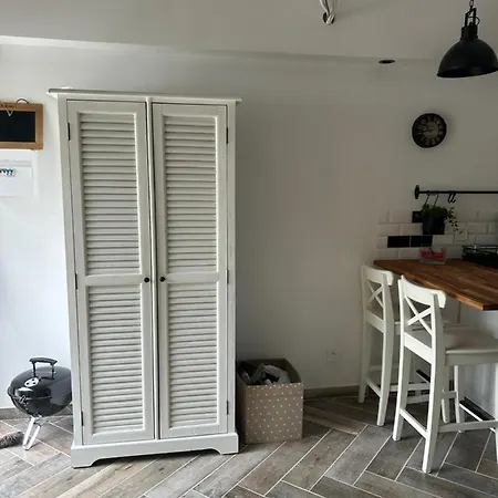 Appartamento Dans - Jardin Privatif . *